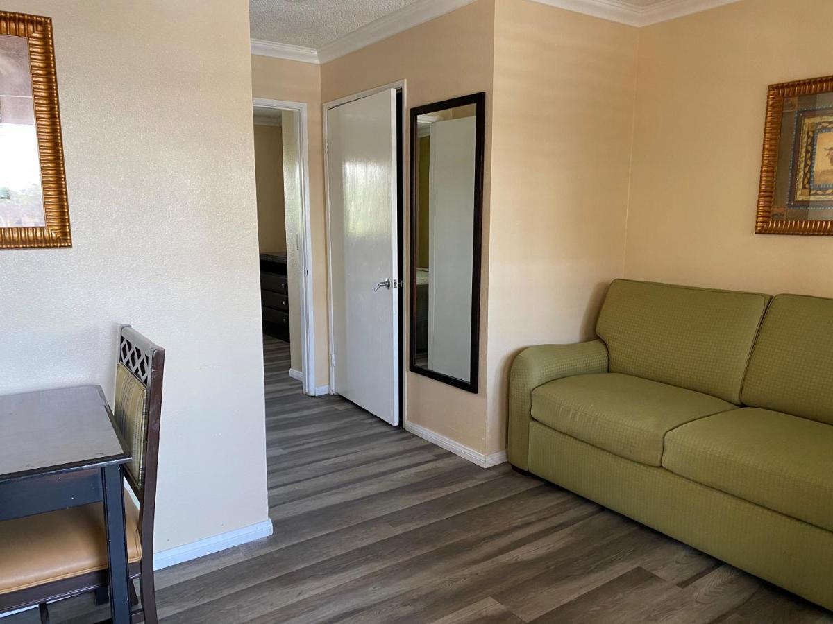 Travelodge By Wyndham Chatsworth Λος Άντζελες Εξωτερικό φωτογραφία